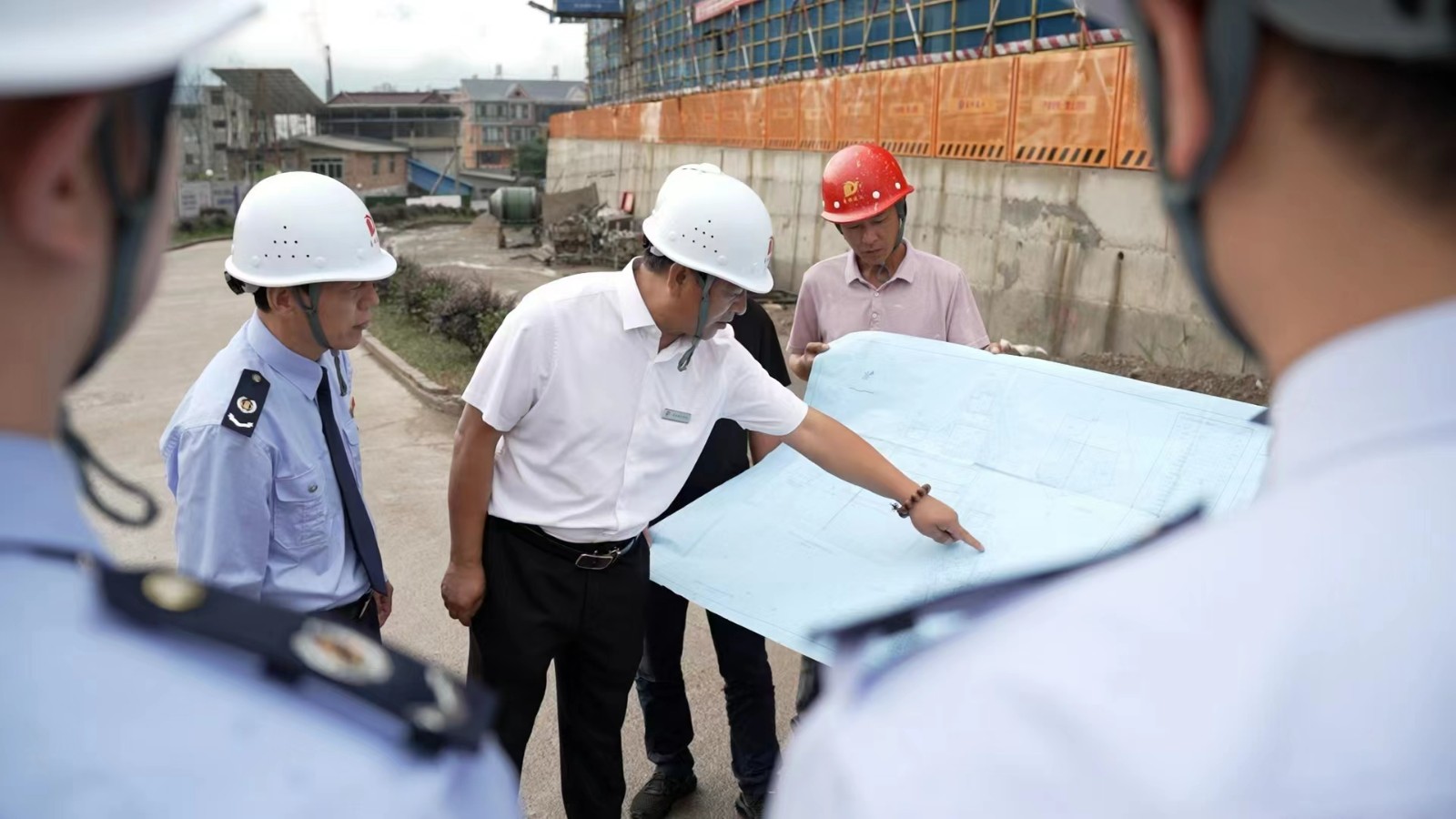 松溪縣稅務(wù)局嵌入“項目管家”服務(wù)，為易順建工集團重點項目提供稅收服務(wù)